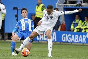 范德法特：曾因同样犯规被停赛5场，姆巴佩只停1场的处罚很西班牙