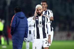 开云体育-尤文腾出925万薪资空间，穆阿尼成头号引援目标