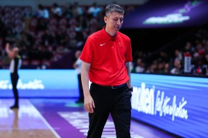 媒体人：四强成绩达到预期，郭导带的这一届男篮可以打个高分