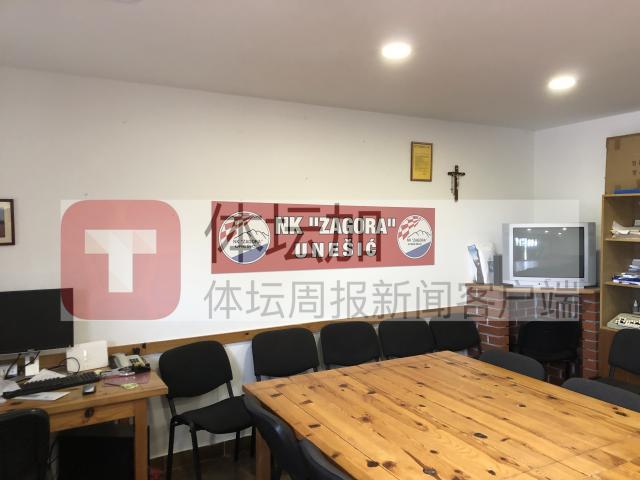 1683476514781015204.jpg 9-俱乐部办公室内部.jpg