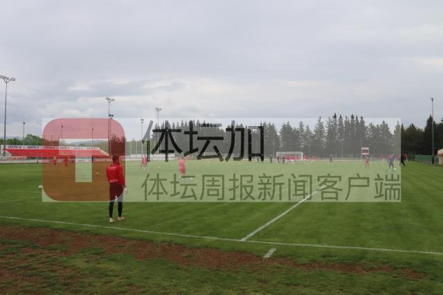 1683476701106040253.jpg 24-草坪质量相当不错.jpg