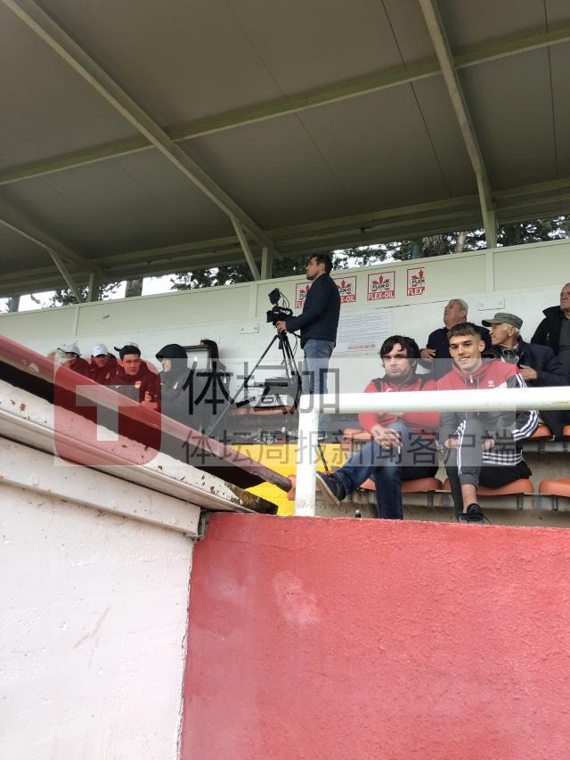 1683476718904003642.jpg 26-自治区的电视网在现场录制.jpg